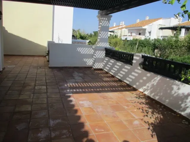 Villa à louer 30 000 dh 746 m² avec 5 chambres - Dar Bouazza Nouaceur | Agenz