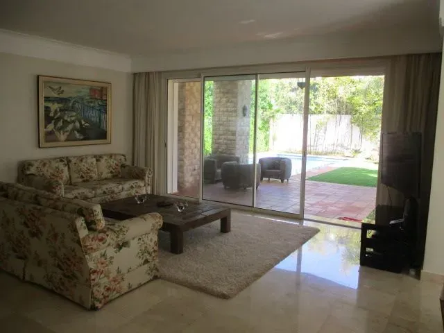 Villa à louer 30 000 dh 746 m² avec 5 chambres - Dar Bouazza Nouaceur | Agenz