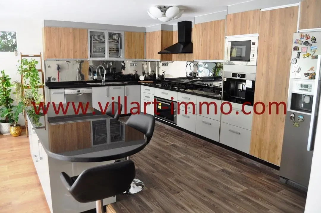 Villa à vendre 5 950 000 dh 350 m² avec 3 chambres - Centre Tanger-Assilah | Agenz