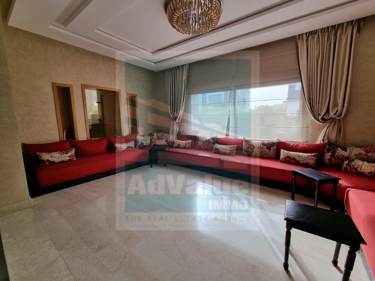 Villa for Sale 5 750 000 dh 346 sqm, 5 rooms - Bouskoura 