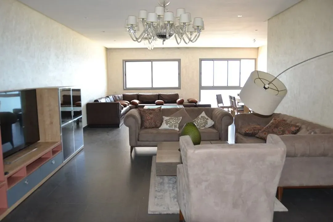 Appartement à louer 26 500 dh 208 m² avec 3 chambres - Marina Casablanca