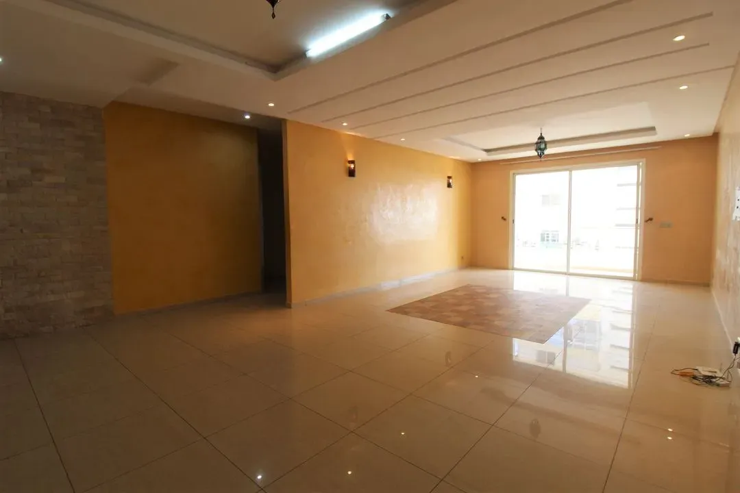 Appartement à louer 6 000 dh 157 m² avec 3 chambres - Hay Mohammadi Agadir