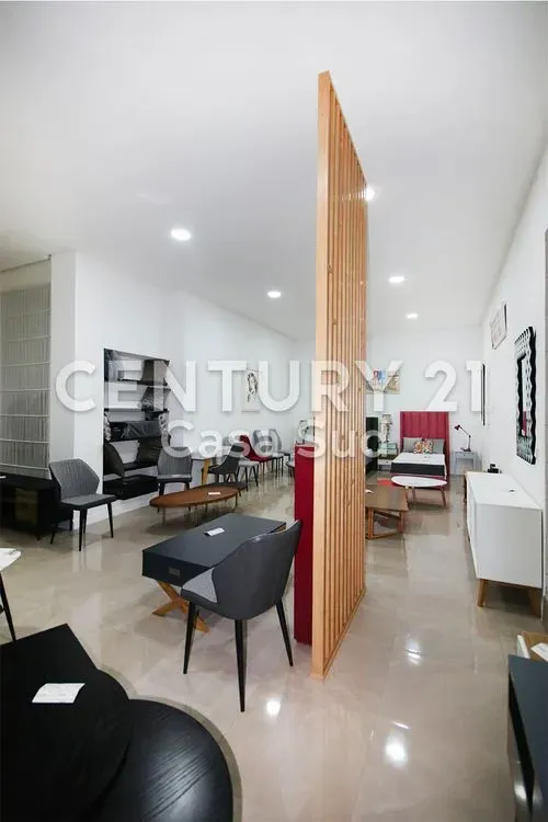 Commerce à louer 22 000 dh 285 m² - Hermitage Casablanca