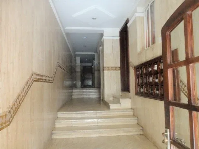 Bureau à louer 20 000 dh 134 m² avec 4 pièces - Bourgogne Est Casablanca | Agenz