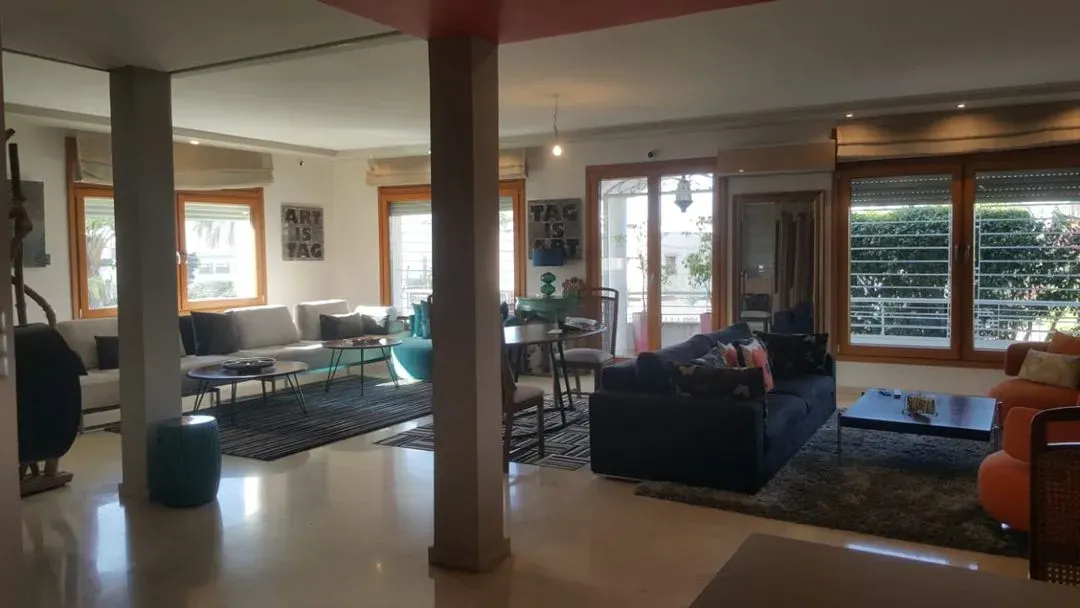 Villa à vendre 5 200 000 dh 499 m² avec 3 chambres - Maârif Casablanca