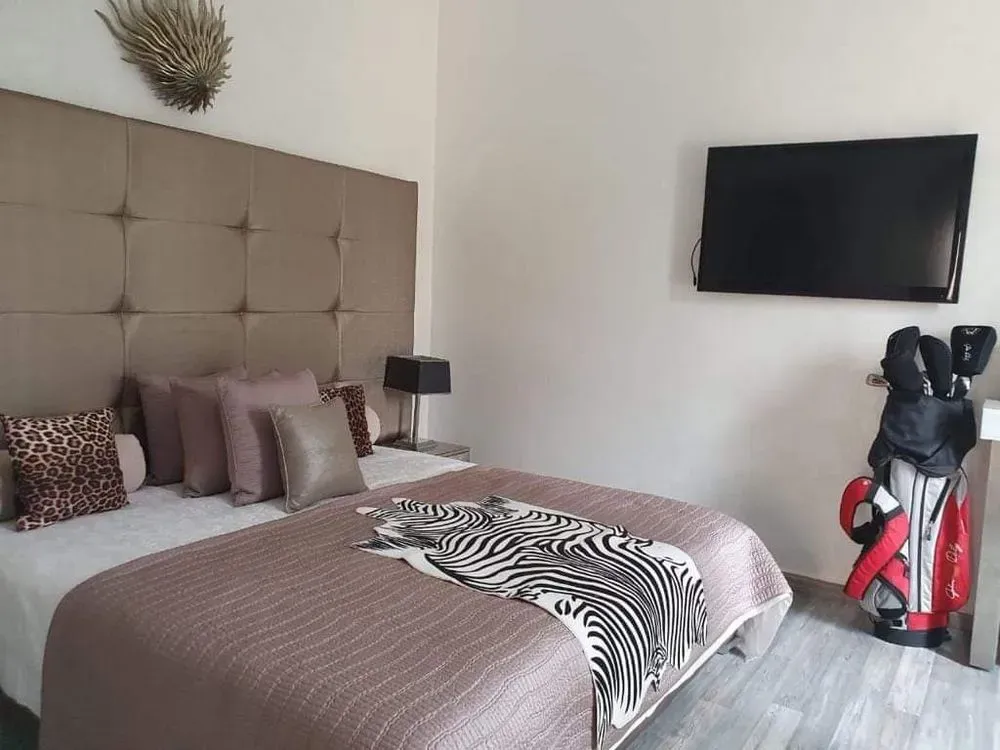 Villa à vendre 4 100 000 dh 300 m², 3 chambres - Masmoudi Marrakech