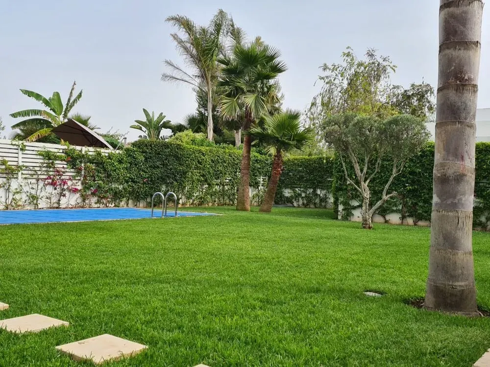 Villa à louer 45 000 dh 350 m², 4 chambres - Bouskoura Ville 