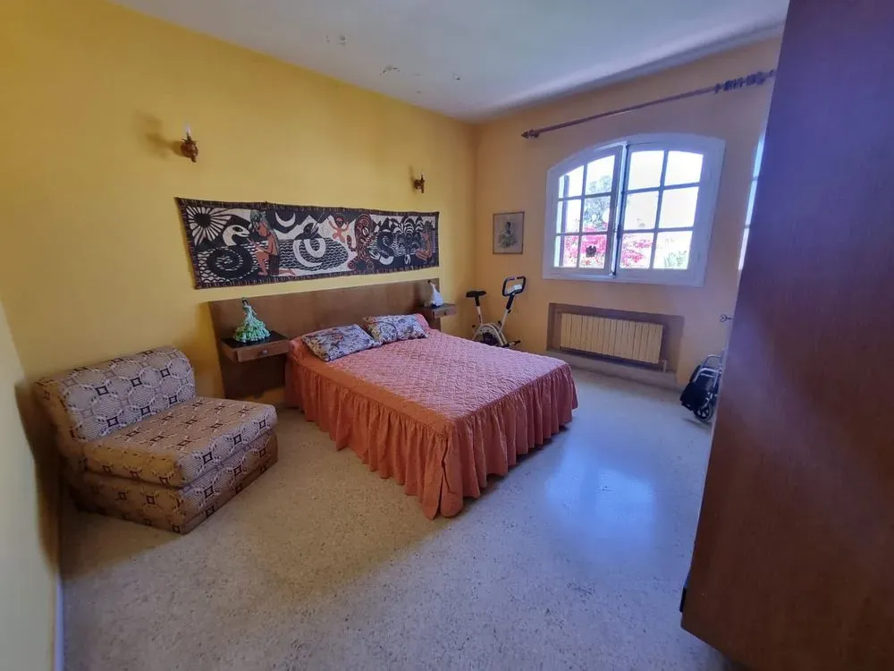 Villa à vendre 8 000 000 dh 450 m² avec 4 chambres - CIL Casablanca