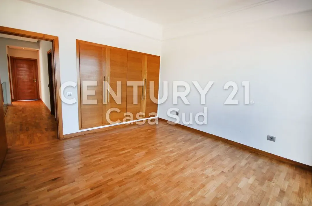 Villa à louer 45 000 dh 700 m², 4 chambres - Route d'Azzemmour Casablanca