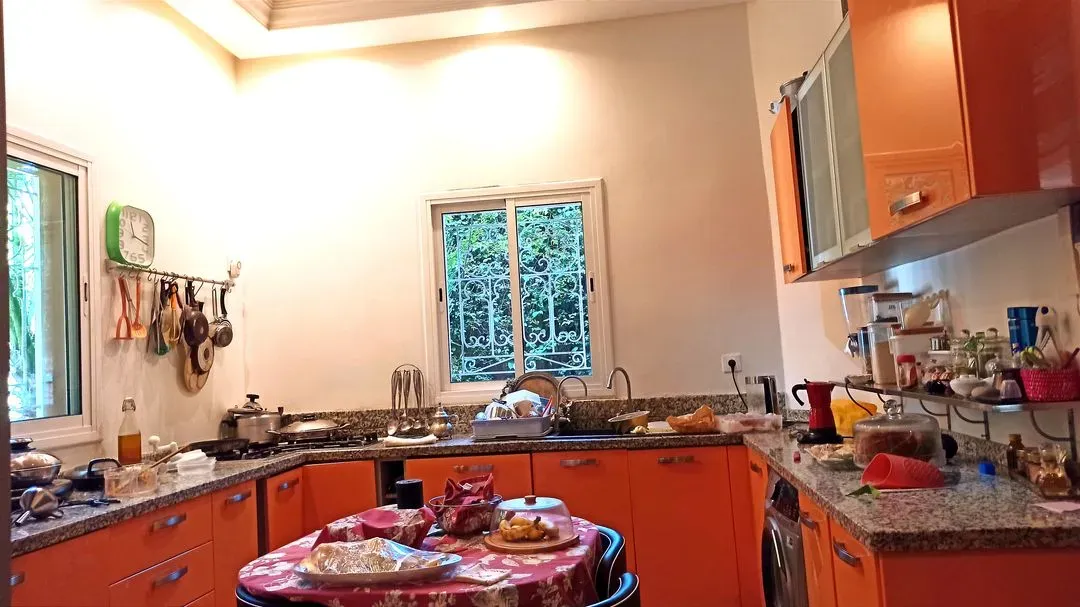 Villa à vendre 3 300 000 dh 506 m² avec 4 chambres - Route de Fès Marrakech