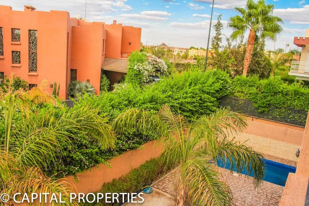 Villa à louer 18 000 dh 500 m² avec 4 chambres - Masmoudi Marrakech