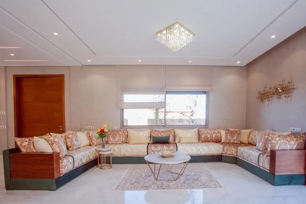 Villa à vendre 1 800 000 dh 240 m², 4 chambres - Autre Marrakech