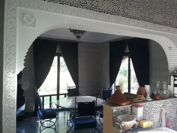 Villa à vendre 3 700 000 dh 340 m² avec 5 chambres - Autre Marrakech