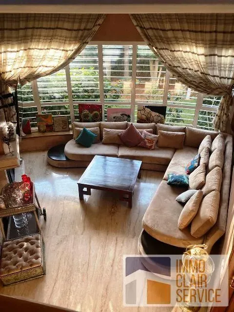 Villa à vendre 15 000 000 dh 1 800 m², 5 chambres - Souissi Rabat