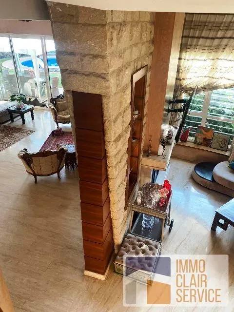 Villa à vendre 15 000 000 dh 1 800 m², 5 chambres - Souissi Rabat