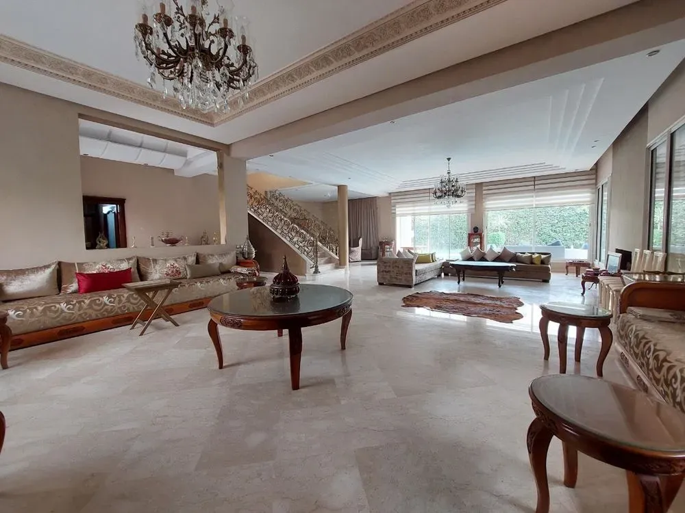 Villa à vendre 9 500 000 dh 620 m² avec 7 chambres - Oulfa Casablanca