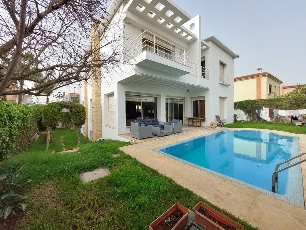 Villa à vendre 9 500 000 dh 620 m² avec 7 chambres - Oulfa Casablanca