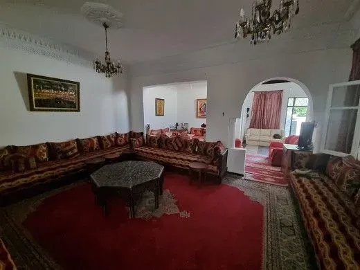 Villa à vendre 3 250 000 dh 340 m² avec 8 chambres - Bab Chaafa Salé