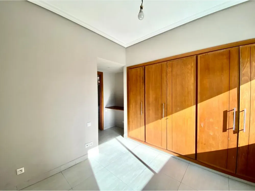 Appartement à vendre 1 850 000 dh 112 m² avec 3 chambres - Roches Noires Casablanca | Agenz