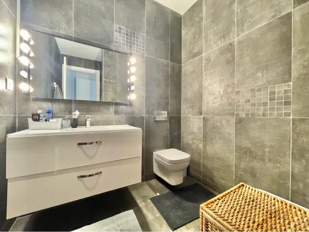 Appartement à louer 16 900 dh 180 m² avec 3 chambres - Dar Bouazza Nouaceur | Agenz