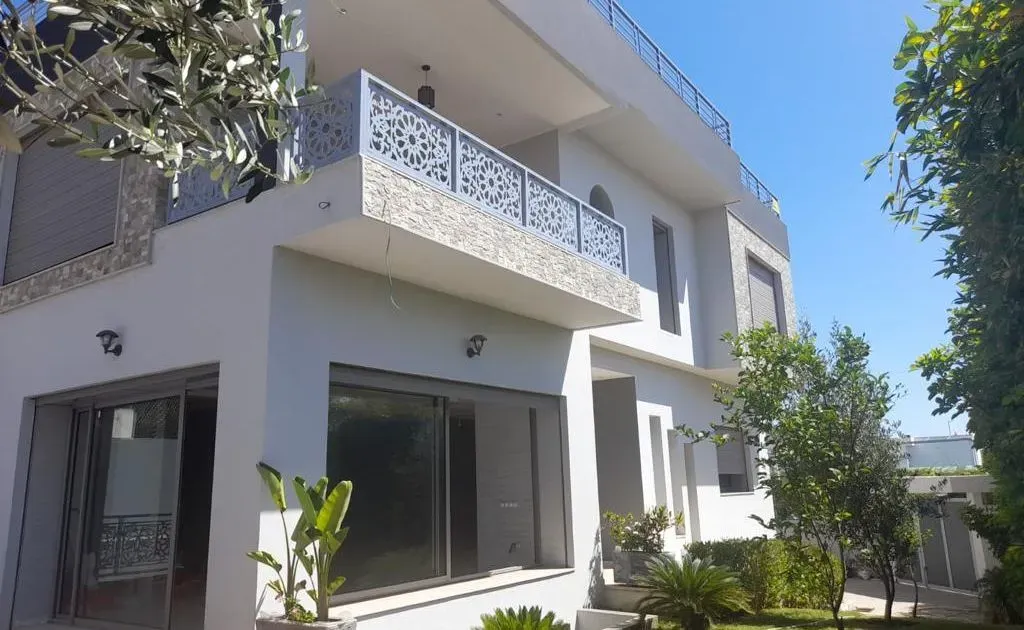 Villa à vendre 4 150 000 dh 221 m², 7 chambres - Nassim 1 Casablanca