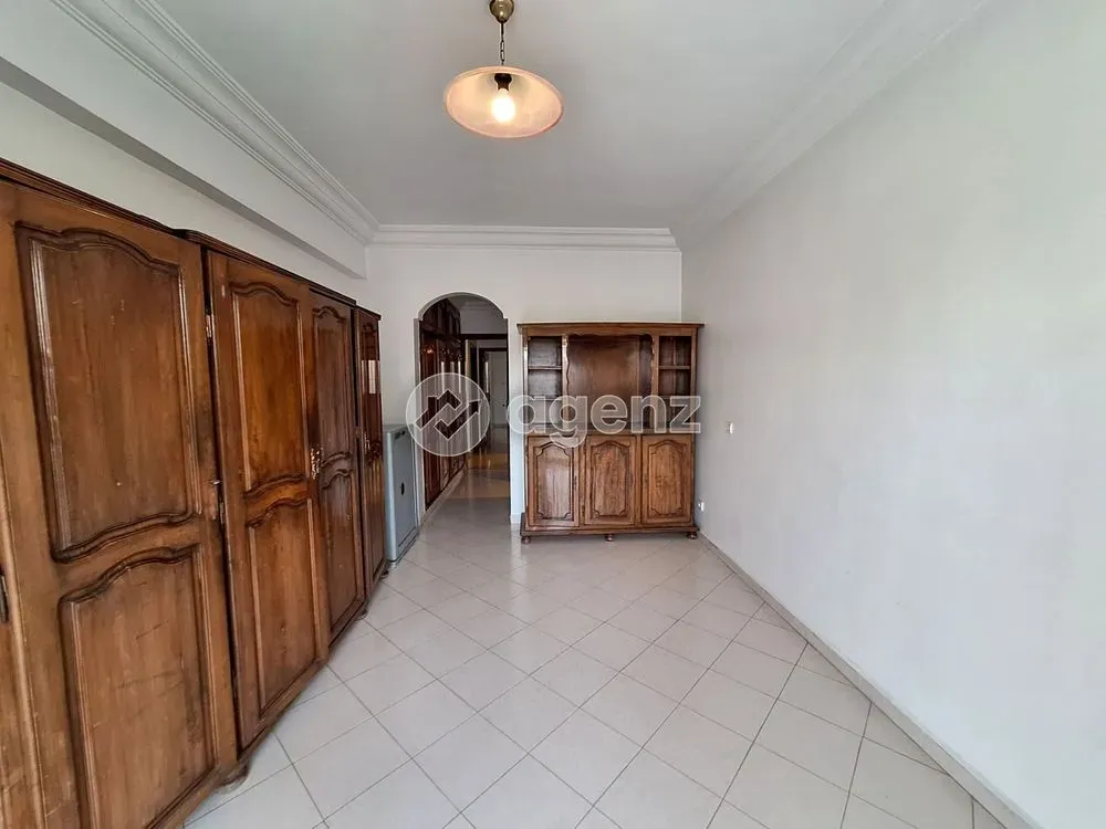 Appartement à vendre 2 400 000 dh 281 m² avec 3 chambres - Les Hôpitaux Casablanca | Agenz