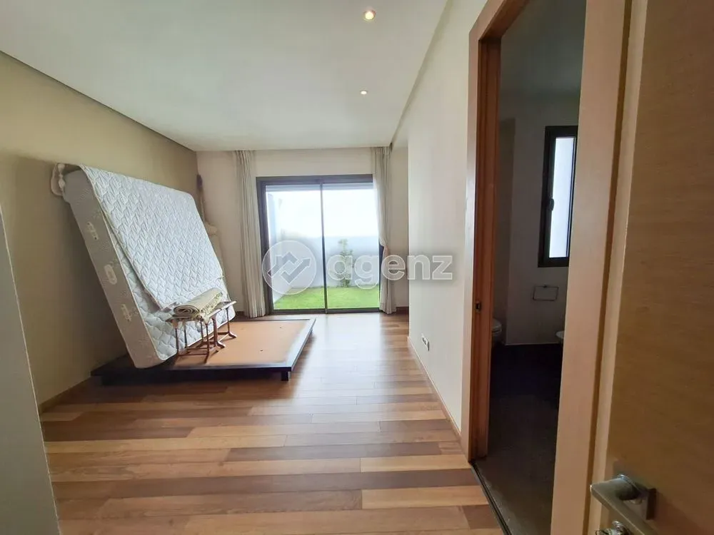 Villa à vendre 9 000 000 dh 1 100 m² avec 4 chambres - Nouaceur 