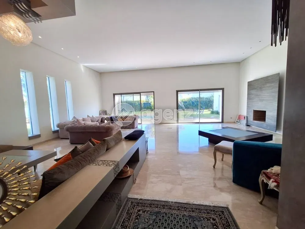 Villa à vendre 9 000 000 dh 1 100 m² avec 4 chambres - Nouaceur 