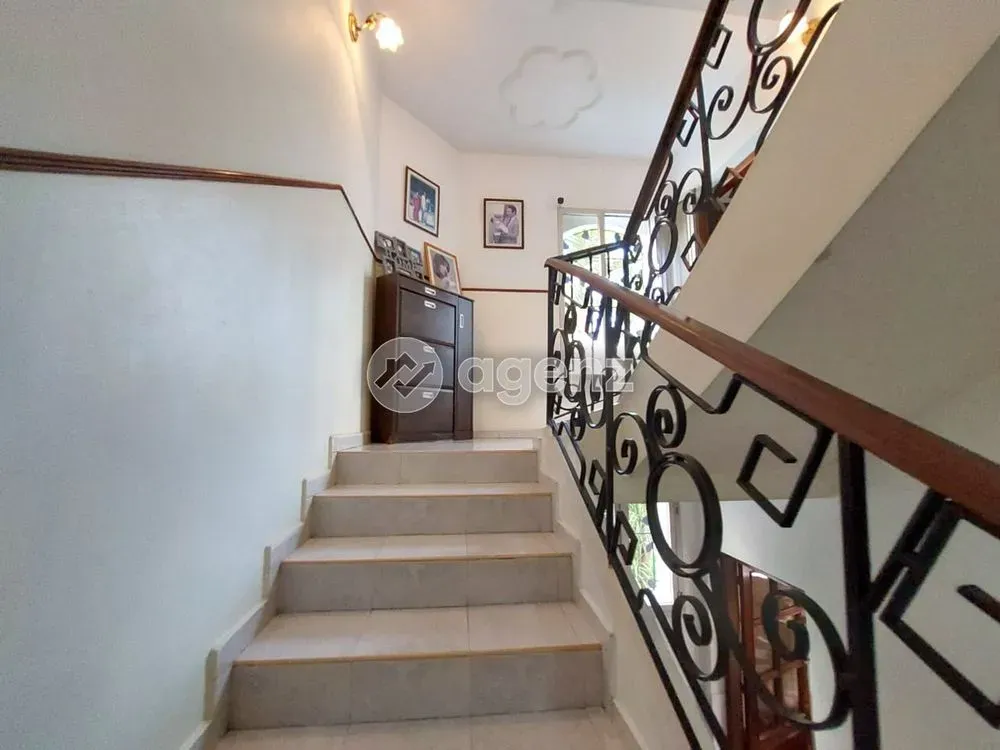Villa à vendre 7 500 000 dh 460 m² avec 4 chambres - Sidi Maarouf Casablanca
