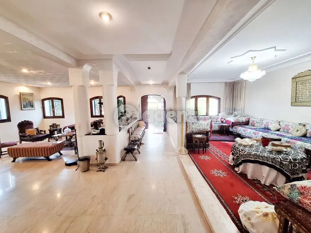 Villa à vendre 15 000 000 dh 609 m², 5 chambres - Ain Diab Extension Casablanca