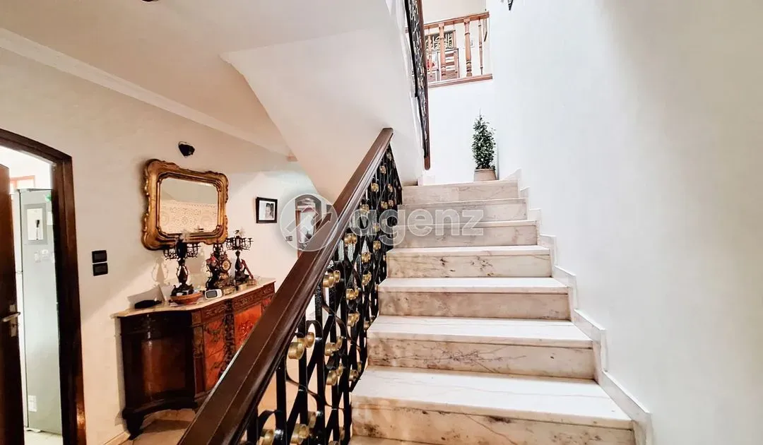 Villa à vendre 14 000 000 dh 609 m², 5 chambres - Ain Diab Extension Casablanca