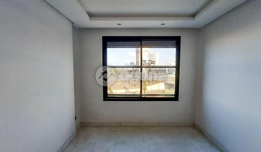 Apartment for Sale 1 550 000 dh 81 sqm, 3 rooms - Sidi Maarouf Casablanca