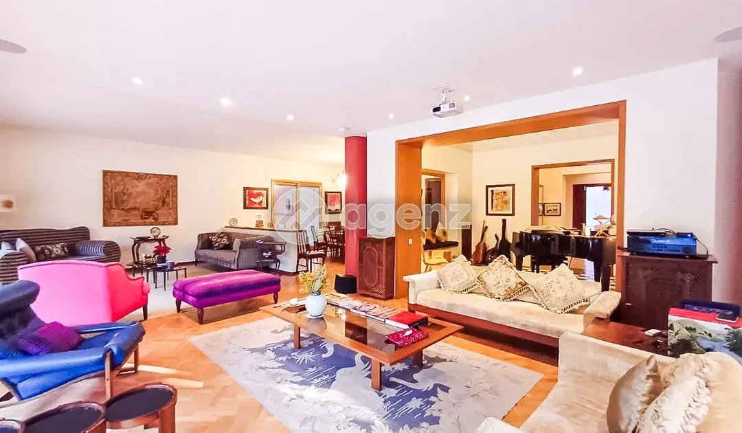 Villa for Sale 17 000 000 dh 1 069 sqm, 4 rooms - Californie Casablanca