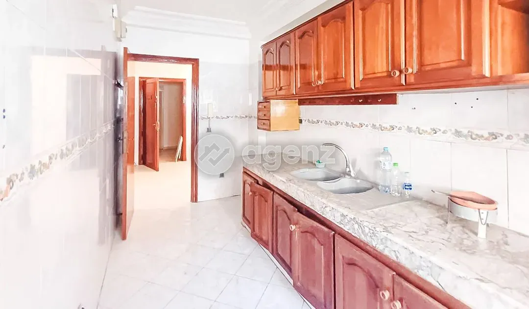 شقة للبيع 000 200 1 د٠م 90 م², 2 غرف - غرب بورجون الدار البيضاء