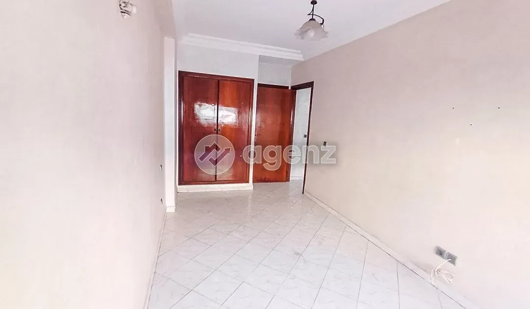 شقة للبيع 000 200 1 د٠م 90 م², 2 غرف - غرب بورجون الدار البيضاء