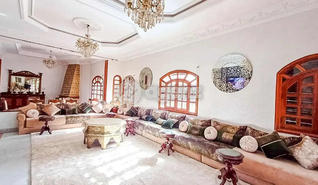 Villa à vendre 11 300 000 dh 895 m², 8 chambres - Sidi Maarouf Casablanca