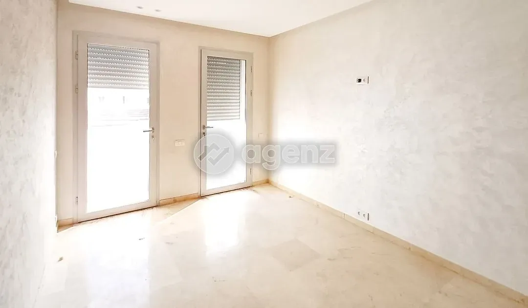 شقة للبيع 000 000 2 د٠م 163 م², 3 غرف - بوسيجور الدار البيضاء