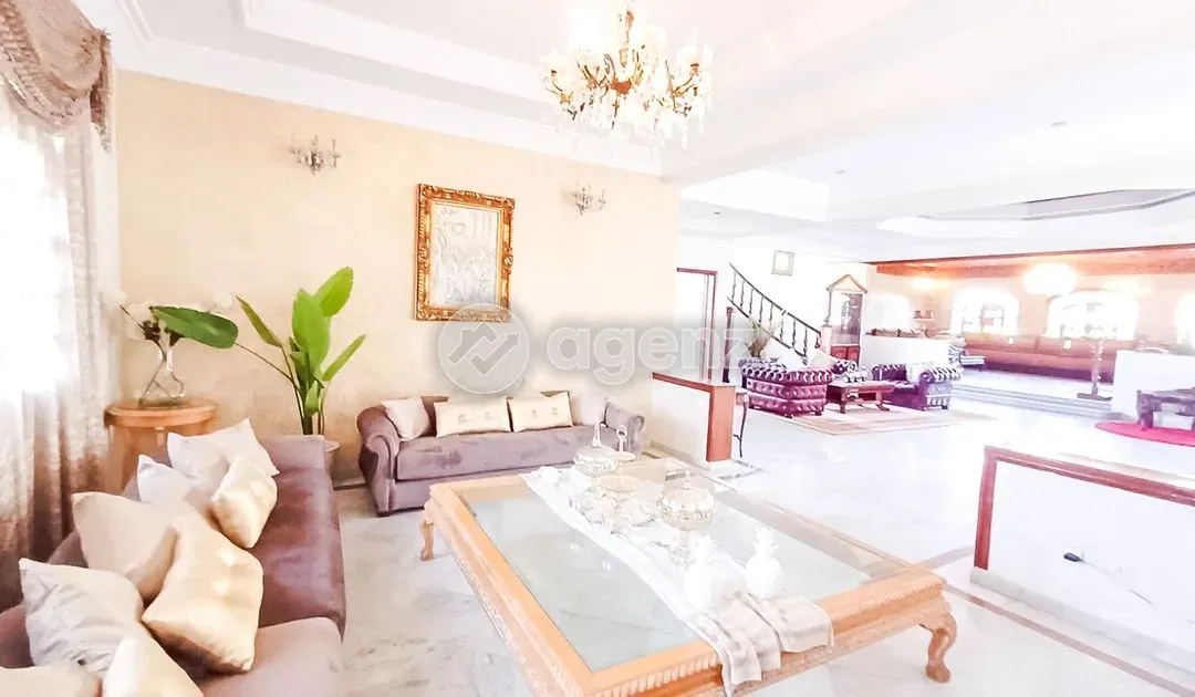 Villa à vendre 13 300 000 dh 895 m², 8 chambres - Sidi Maarouf Casablanca