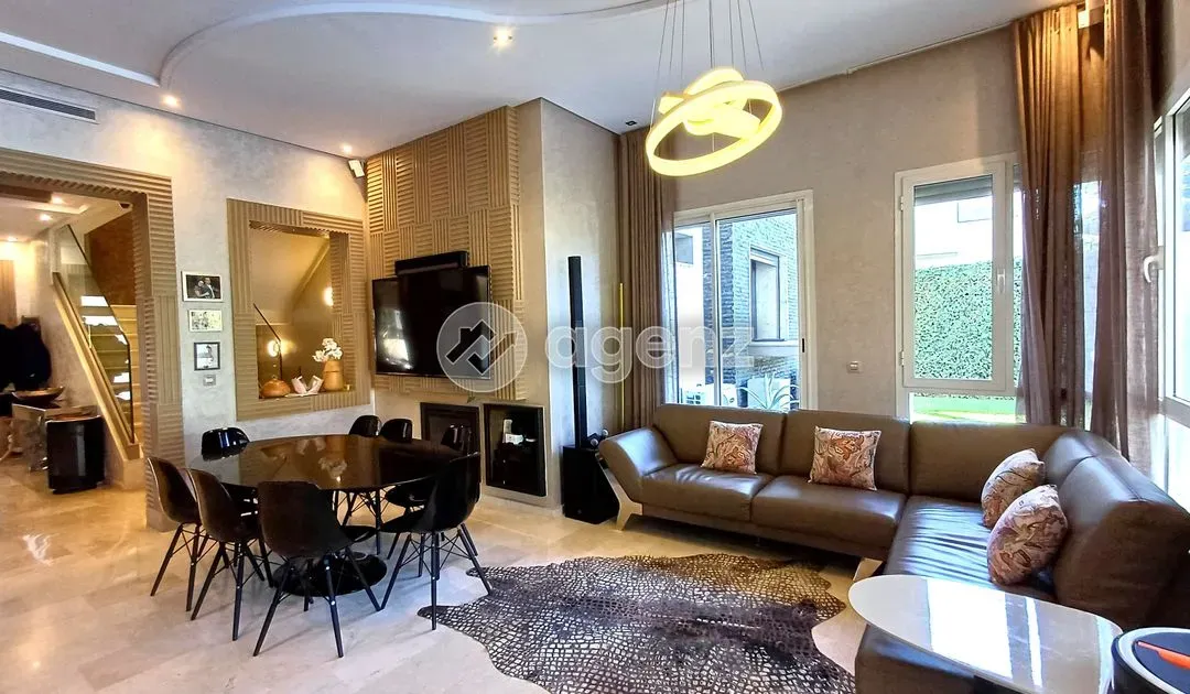 Villa à vendre 7 490 000 dh 590 m², 5 chambres - Bouskoura Ville 