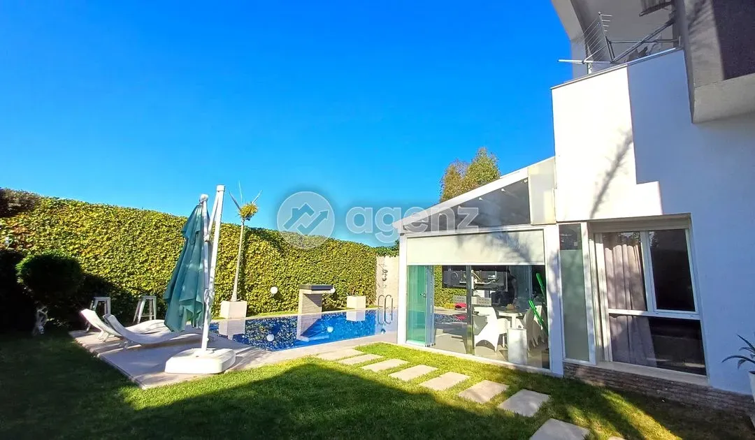 Villa for Sale 7 490 000 dh 590 sqm, 5 rooms - Bouskoura Ville 