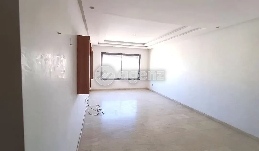 شقة للبيع 000 780 1 د٠م 100 م², 3 غرف - فيرم بروطون الدار البيضاء