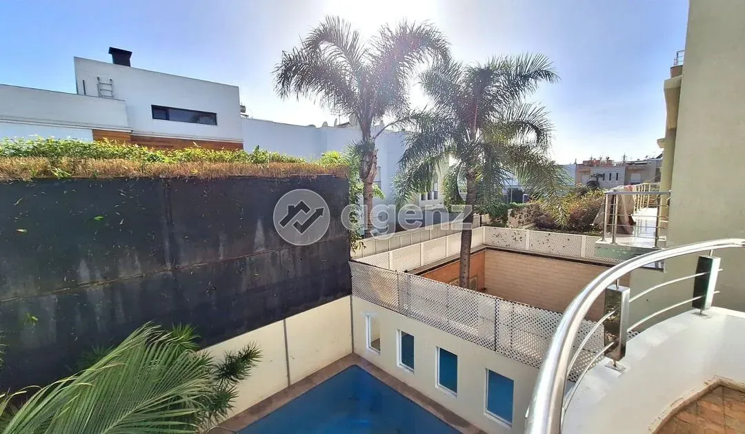 Villa for Sale 4 500 000 dh 251 sqm, 4 rooms - Sidi Maarouf Casablanca