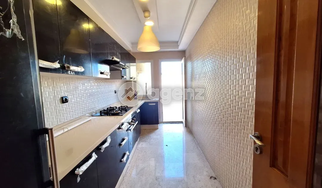 Apartment for Sale 1 700 000 dh 114 sqm, 2 rooms - Oasis sud Casablanca