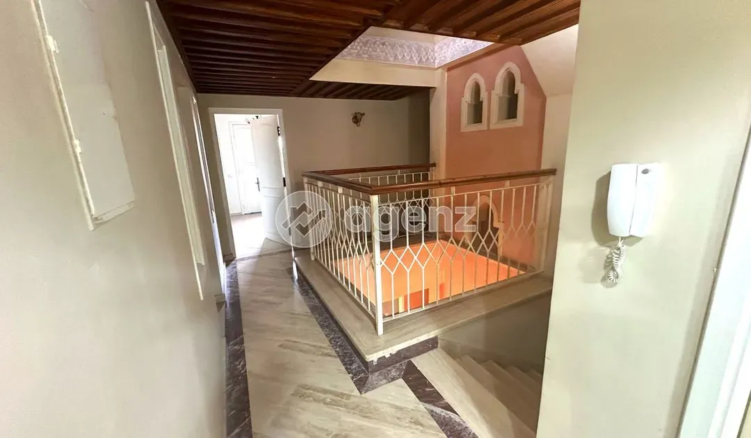 Villa for Sale 2 750 000 dh 298 sqm, 3 rooms - Other Marrakech