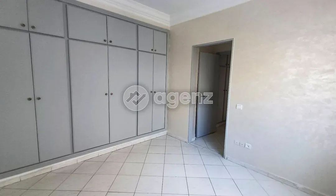 شقة للبيع 000 370 1 د٠م 98 م², 2 غرف - بوسيجور الدار البيضاء
