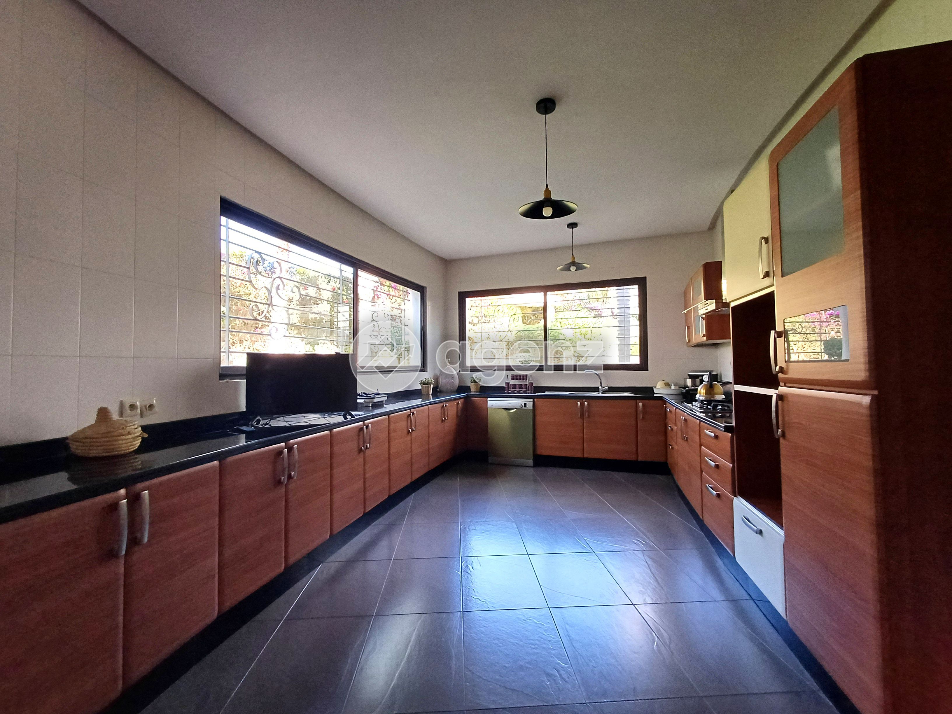 Magnifique Villa de 8 chambres à vendre à Souissi — 4