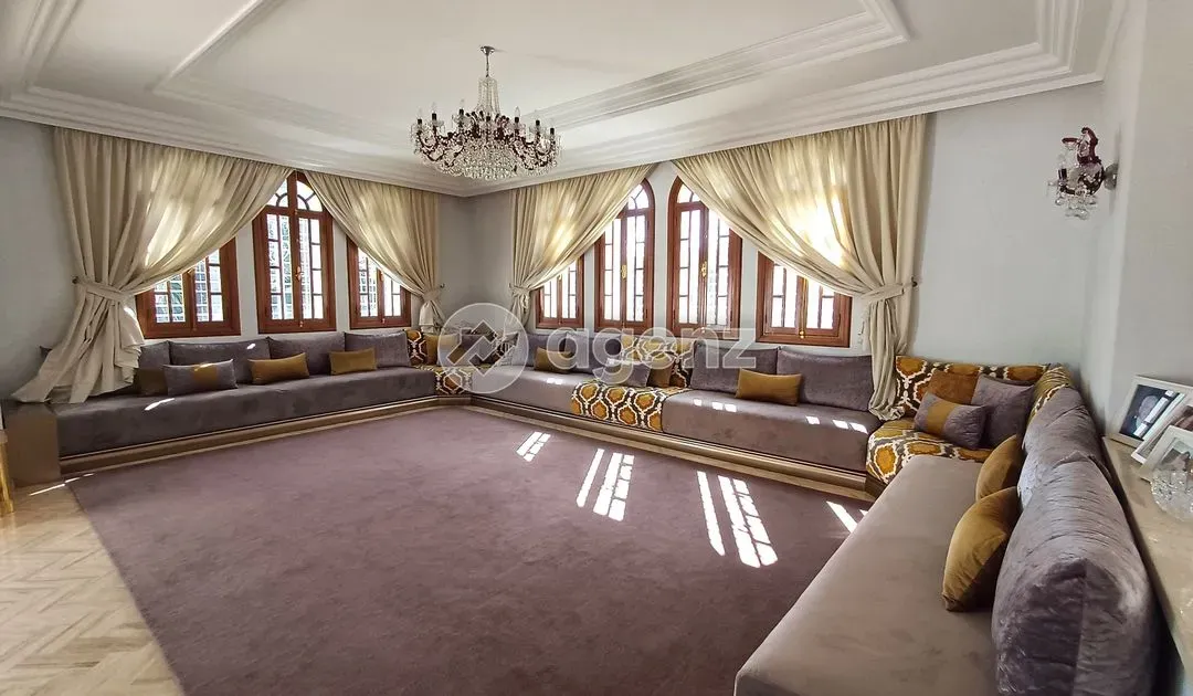 Duplex à vendre 36 000 000 dh 3 000 m², 8 chambres - Souissi Rabat