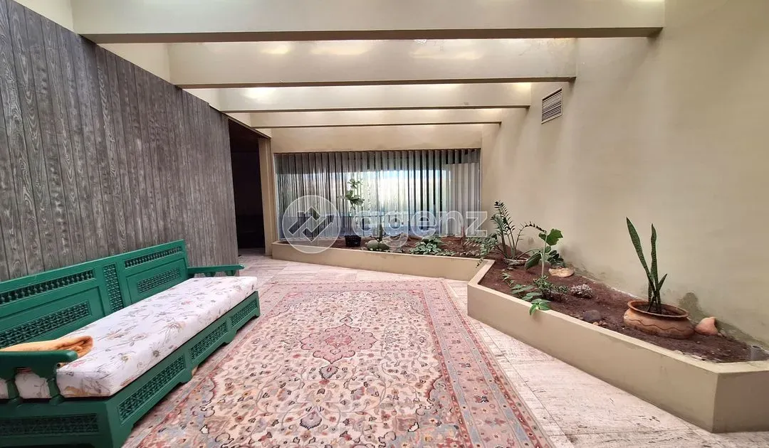Villa for Sale 124 440 000 dh 10 370 sqm, 4 rooms - Californie Casablanca