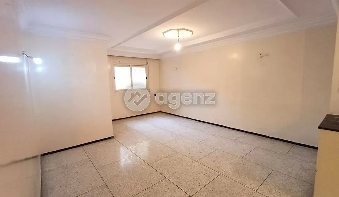 شقة للبيع 000 650 1 د٠م 221 م², 3 غرف - Diour Jamaa الرباط