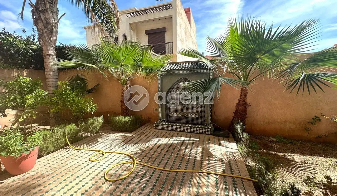 Villa for Sale 3 800 000 dh 417 sqm, 4 rooms - Hay Inara Marrakech
